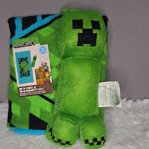 Minecraft Creeper Plush & Towel Set, NEW